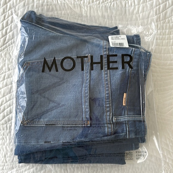* sold * MOTHER NWT Full Pipe Flood It’s a Small World Jeans size 26 high waist - Picture 2 of 16